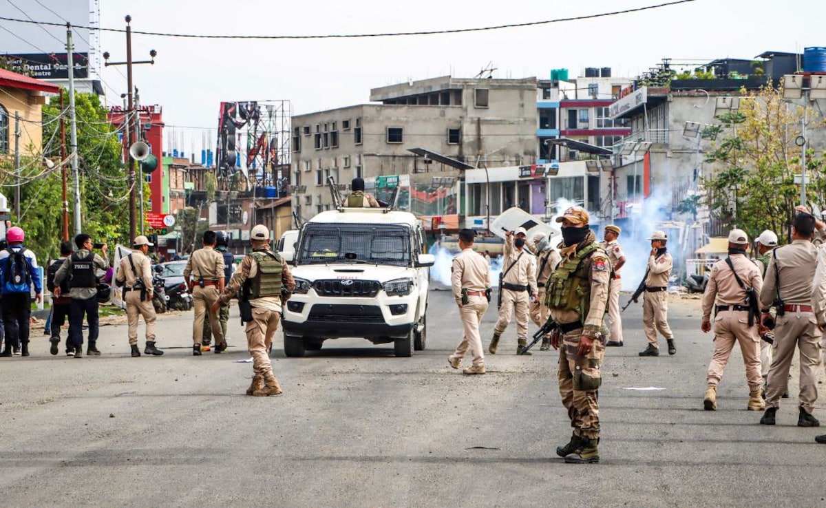 Manipur Tense As Blockades By Kuki, Naga Groups Paralyse National Highway