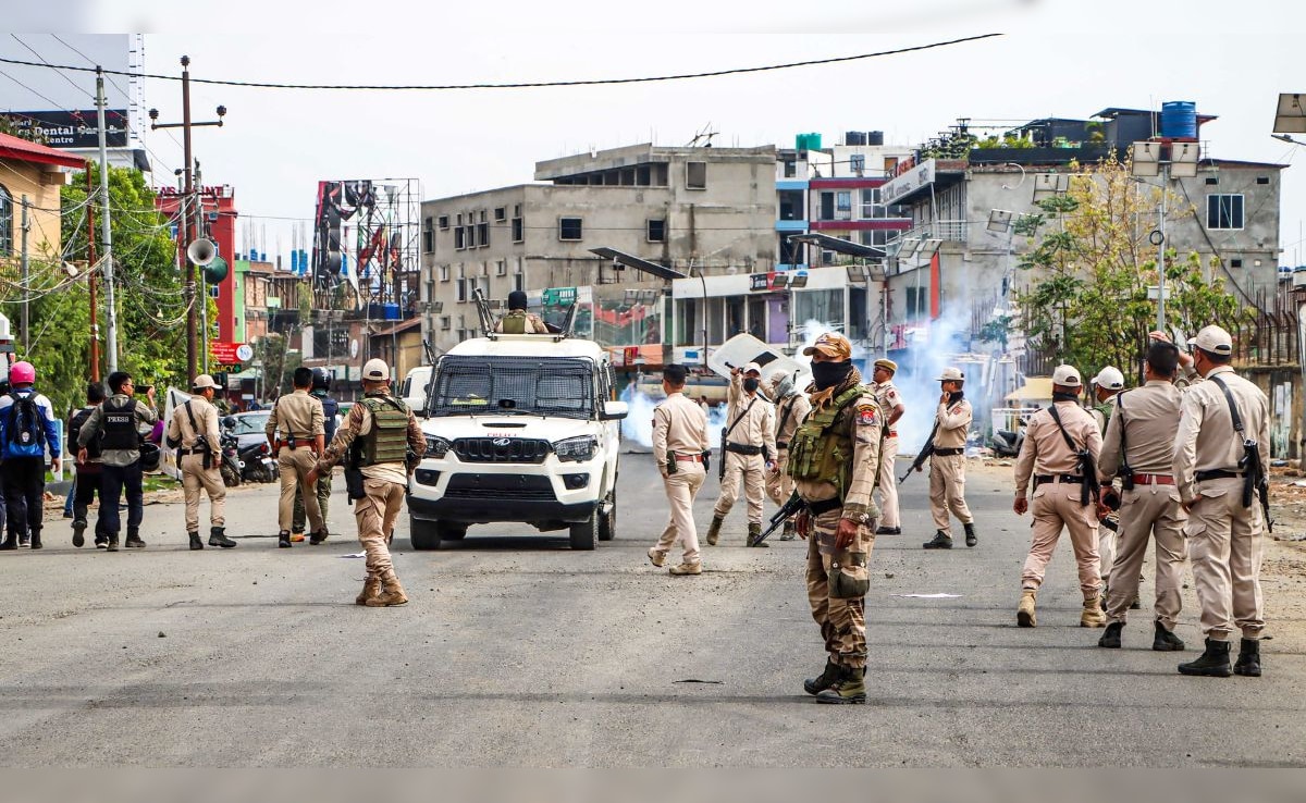 मणिपुर हिंसा के 3 साल पूरा होने पर बम धमाके से दहला इंफाल, एयरपोर्ट के पास हुआ विस्फोट