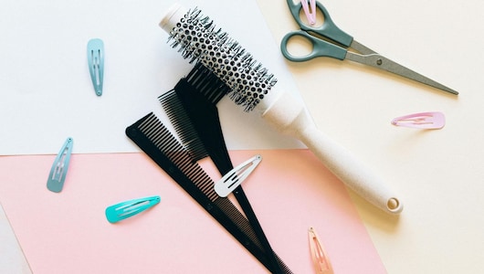 Philips, Ikonic के Hair Styling tool पर आ गई भारी छूट, मिल रहा 35% डिस्&zwj;काउंट