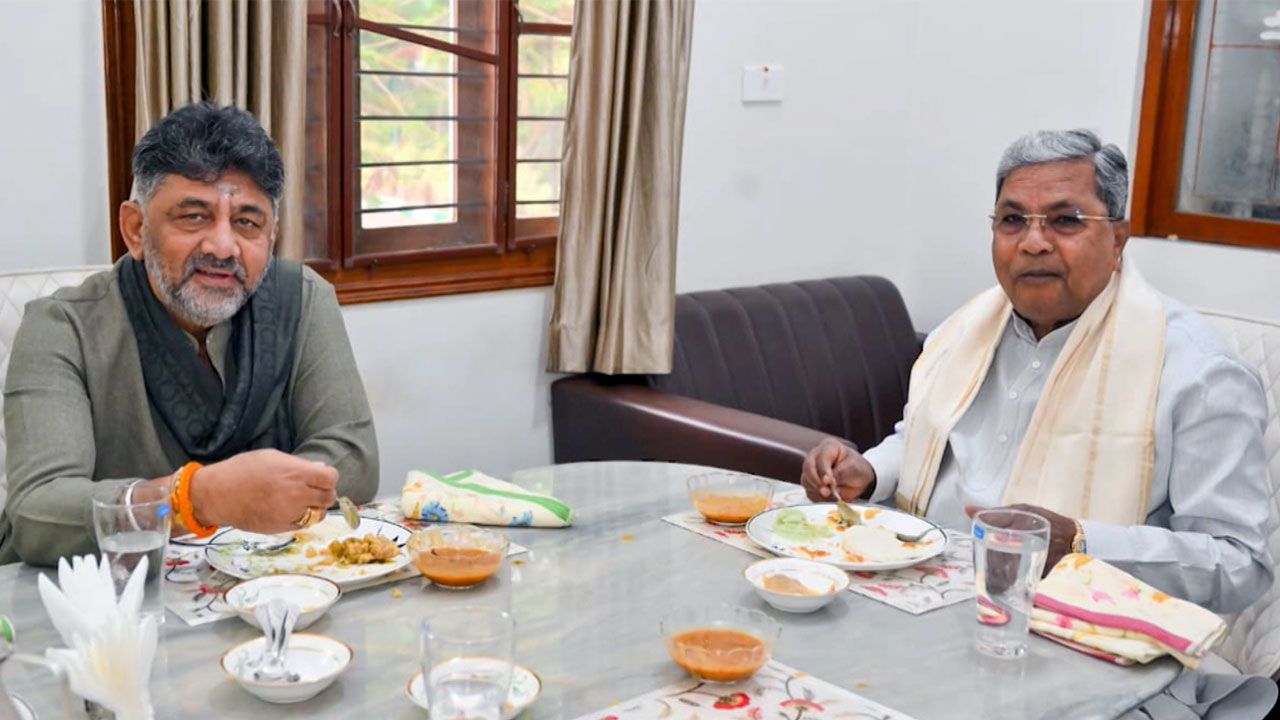 Breakfast Politics In Karnataka: Siddaramaiah's Last Round?