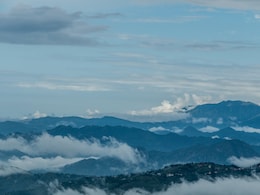 8 Hill Stations In India Where You Literally Stand Above The Clouds