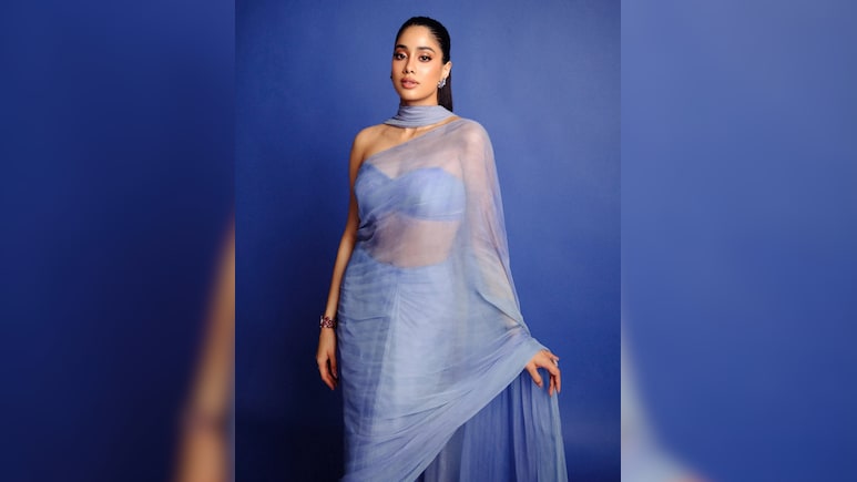 Janhvi Kapoor's Makeup Artist Backs Her Amid <i>Peddi</i> Row: "It Is Easy To Blame The Actress"