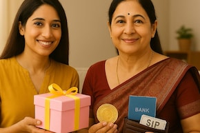 Mother's Day 2026: इस बार साड़ी-मिठाई के साथ, मां को दें फाइनेंशियल फ्रीडम का गिफ्ट