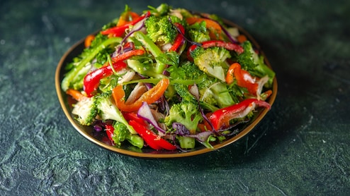 Can Too Much Fibre Irritate Your Gut? Gastroenterologist Explains Eating Raw Salads In Peak Summer Could Worsen Severe Bloating
