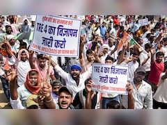TRE-4 को लेकर प्रदर्शन कर रहे छात्र नेता हिरासत में, लाठीचार्ज के बाद अभ्यर्थियों ने की NDTV से बात