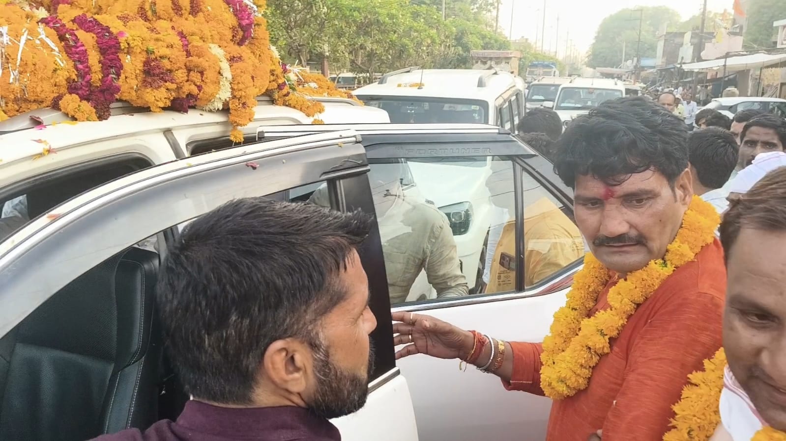Fuel Saving Appeal: बीजेपी नेता का स्वागत