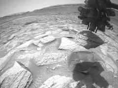 NASA&rsquo;s Curiosity Rover Stalled on Mars for Six Days by Stuck Rock