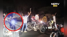 Purandar News: हातात कोयते घेत टोल नाक्यावर दहशत, बुलेट गँगचा कारनामा समोर, घटना CCTV कॅमेऱ्यात कैद