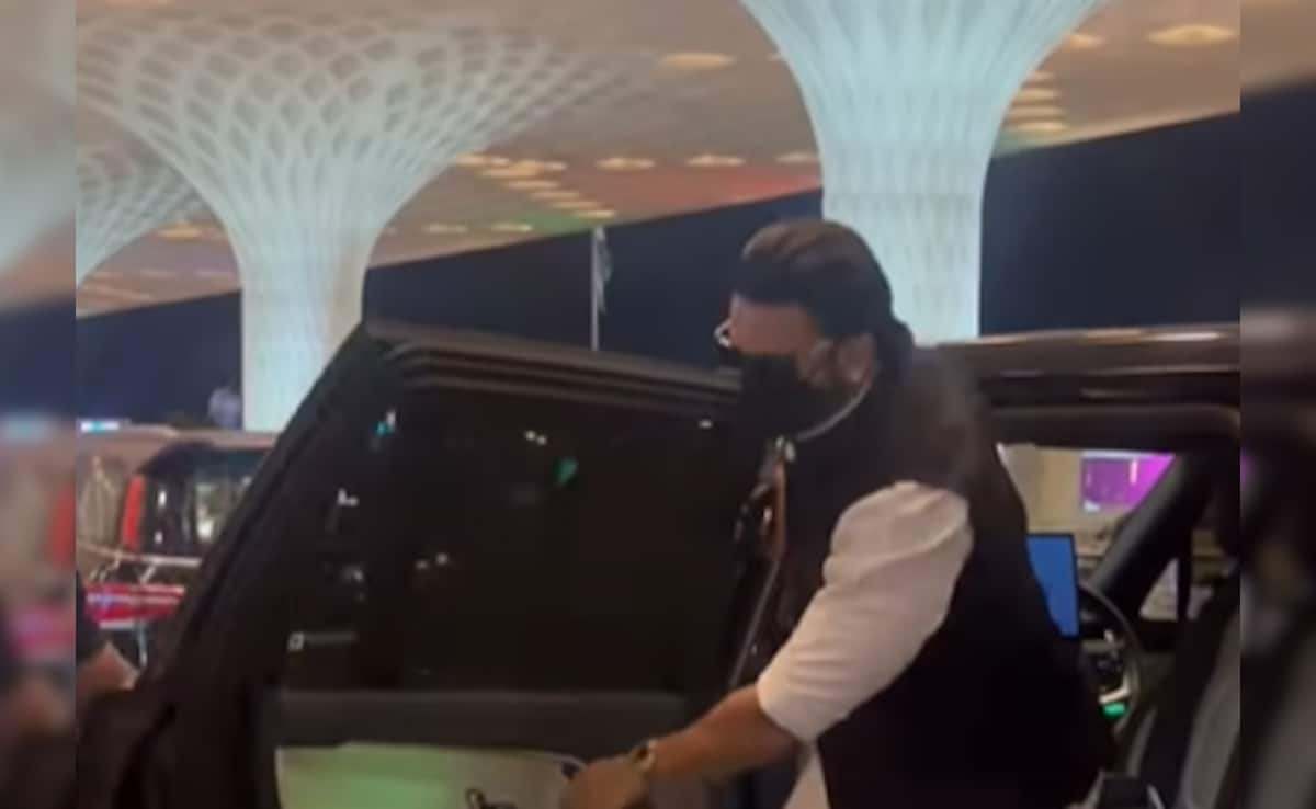 Ranveer Singh's First Public Appearance At Mumbai Airport After Film Body Banned Him Over Don 3 Row