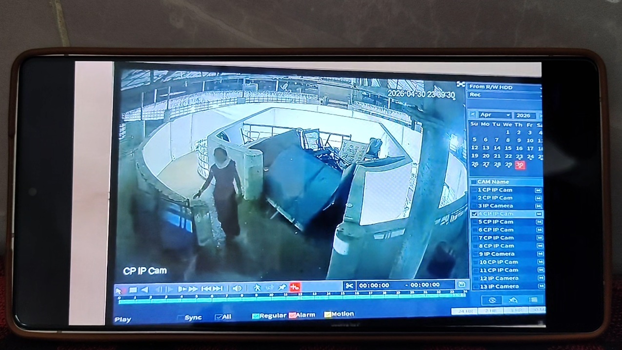 बुजुर्ग महिला मरीज ने अस्पताल की छत से कूदकर की आत्महत्या, घटना CCTV कैमरे में हुई कैद&nbsp;