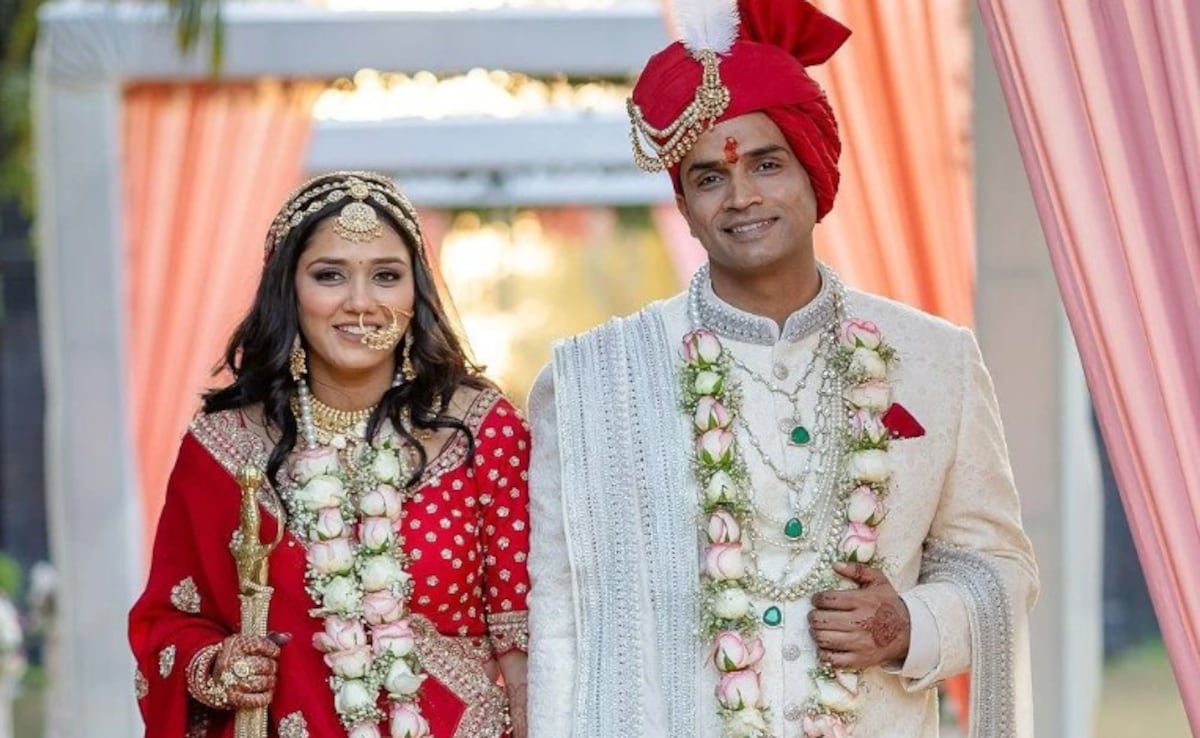 Twisha Sharma Death: एक्ट्रेस मॉडल ट्विशा शर्मा की 5 फोटो, फांसी पर लटकने से पहले मां को किया मैसेज- मैं फंस गई हूं... — WellsTrack