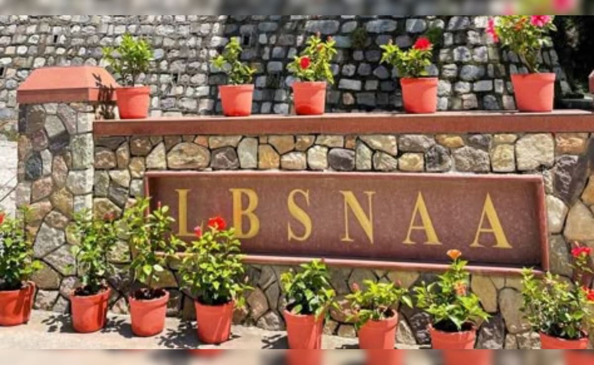 बिना UPSC क्रैक किए भी जा सकते हैं LBSNAA, जानें किसे मिल रहा है ये शानदार मौका