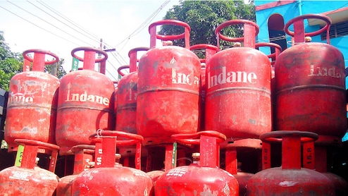 LPG Crises: एलपीजी गॅसची कटकट मिटणार! मोदी सरकारचा 3 लाख कोटींचा मेगा प्लॅन; इंधन क्षेत्रात मोठी क्रांती!