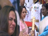 Ahana Deol Breaks Down As Hema Malini Accepts Dharmendra's Padma Vibhushan Ahana Deol Breaks Down As Hema Malini Accepts Dharmendra's Padma Vibhushan