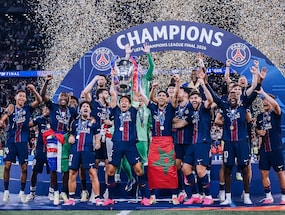French Capital Hosts Paris Saint-Germain Parade After Clashes Marred Champions League Win