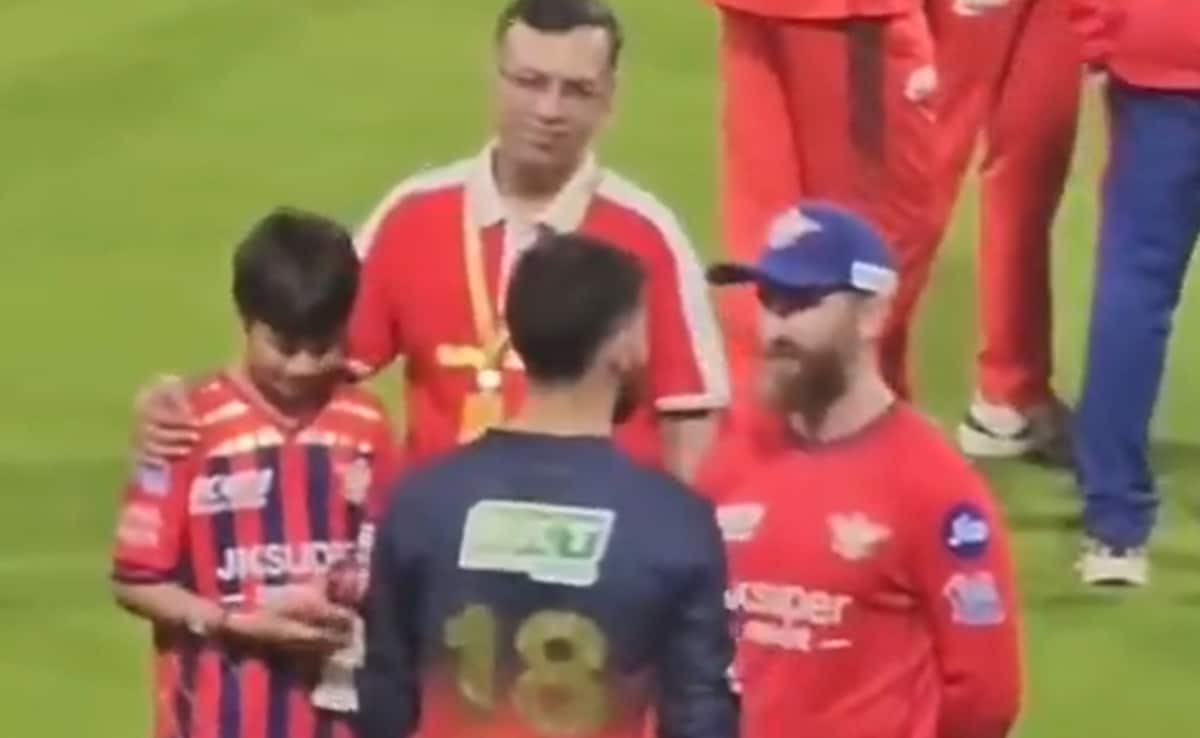 Sanjiv Goenkas Humble Gesture While Meeting Virat Kohli With Grandson Wins Hearts - Watch