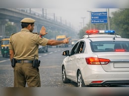 'मुझे SI से कॉन्स्बेटल बना दो', दिल्ली पुलिस अफसर ने मांगा डिमोशन तो चौंक गए अफसर; जानिए क्या थी वजह