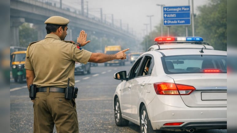 'मुझे SI से कॉन्स्बेटल बना दो', दिल्ली पुलिस अफसर ने मांगा डिमोशन तो चौंक गए अफसर; जानिए क्या थी वजह