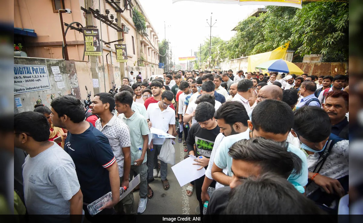JEE Advanced 2026 Exam on May 17: Check Exam Guidelines, Prohibited ...