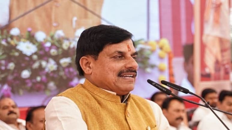 MP में UCC पर काम शुरू होते ही उठने लगे सवाल, क्या सरकार के इस कदम से बदल जाएगी आदिवासियों की सदियों पुरानी परंपरा ?