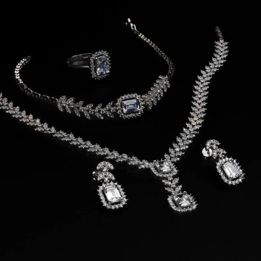 Myntra EORS Offers Early Access To Anouk Jewellery With Minimum 75% Off