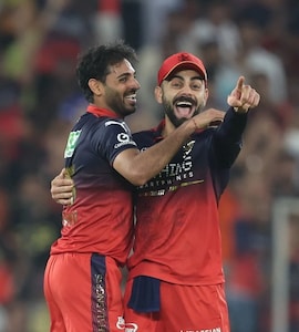 Virat Kohli Hits Bullseye On Bhuvneshwar Kumars Stunning IPL 2026 Season: Are You Good Enough?