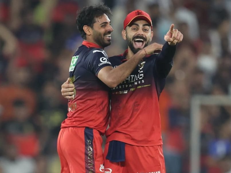 Virat Kohli Hits Bullseye On Bhuvneshwar Kumar's Stunning IPL 2026 Season: 'Are You Good Enough?'