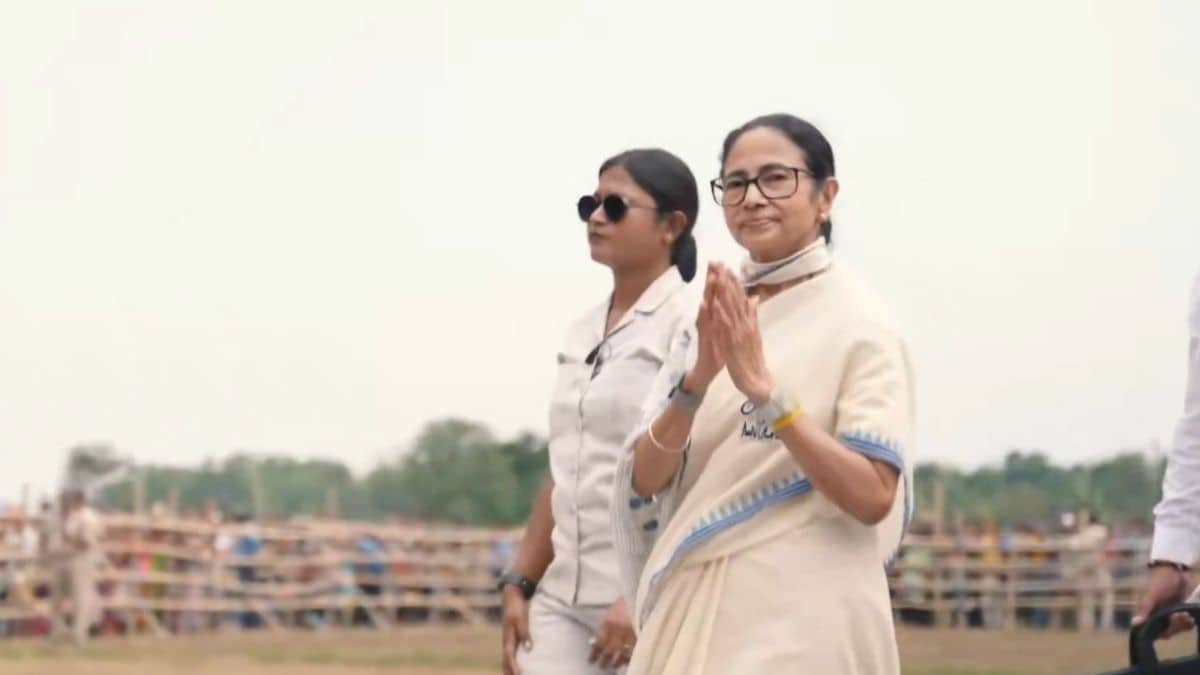 पश्चिम बंगाल में टीएमसी को लगा है तगड़ा झटका 