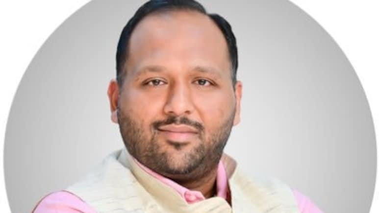 ED Arrests AAP Leader Deepak Singla After Raids In Alleged Bank Fraud Case