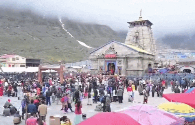 केदारनाथ धाम: मंत्री हो या संत्री... सबको कटवानी पड़ेगी ₹1100 की पर्ची, पंडा-पुरोहितों पर भी नई व्यवस्था लागू 