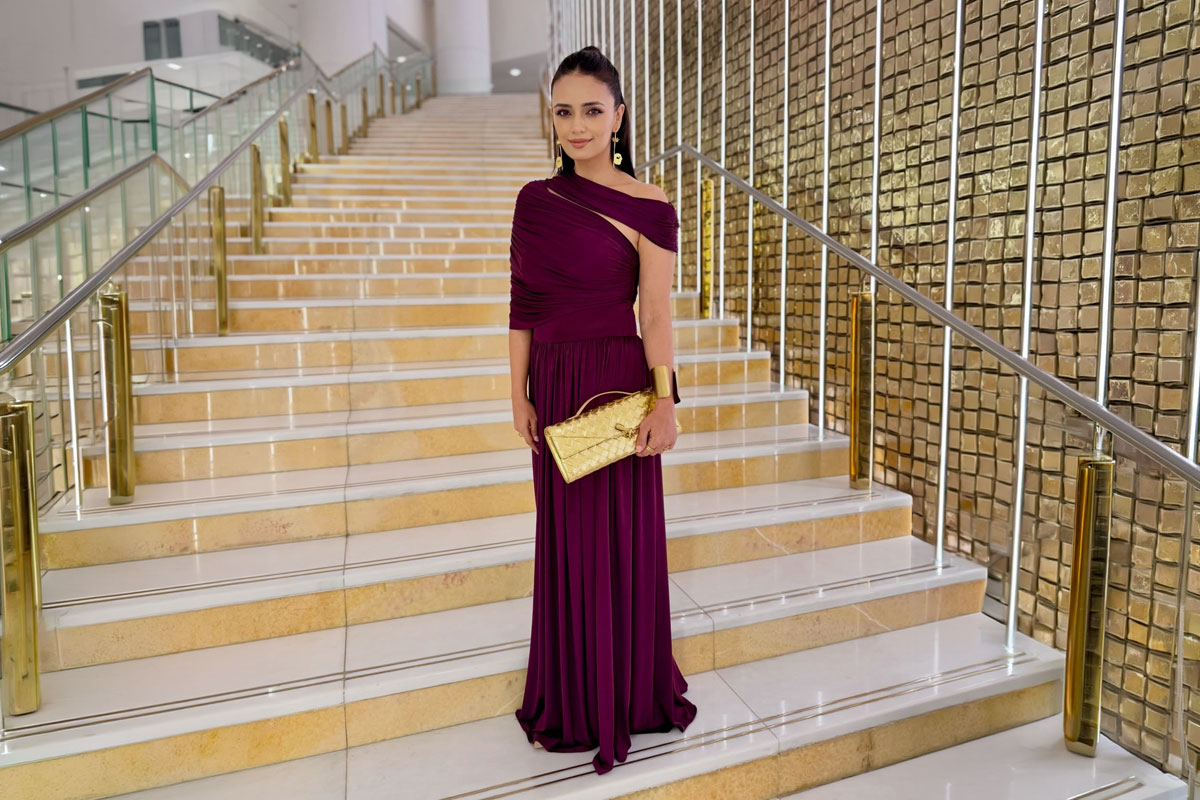 Roshni Chopra's Banana Peel Mask Routine Is the Ultimate Natural Glow Hack