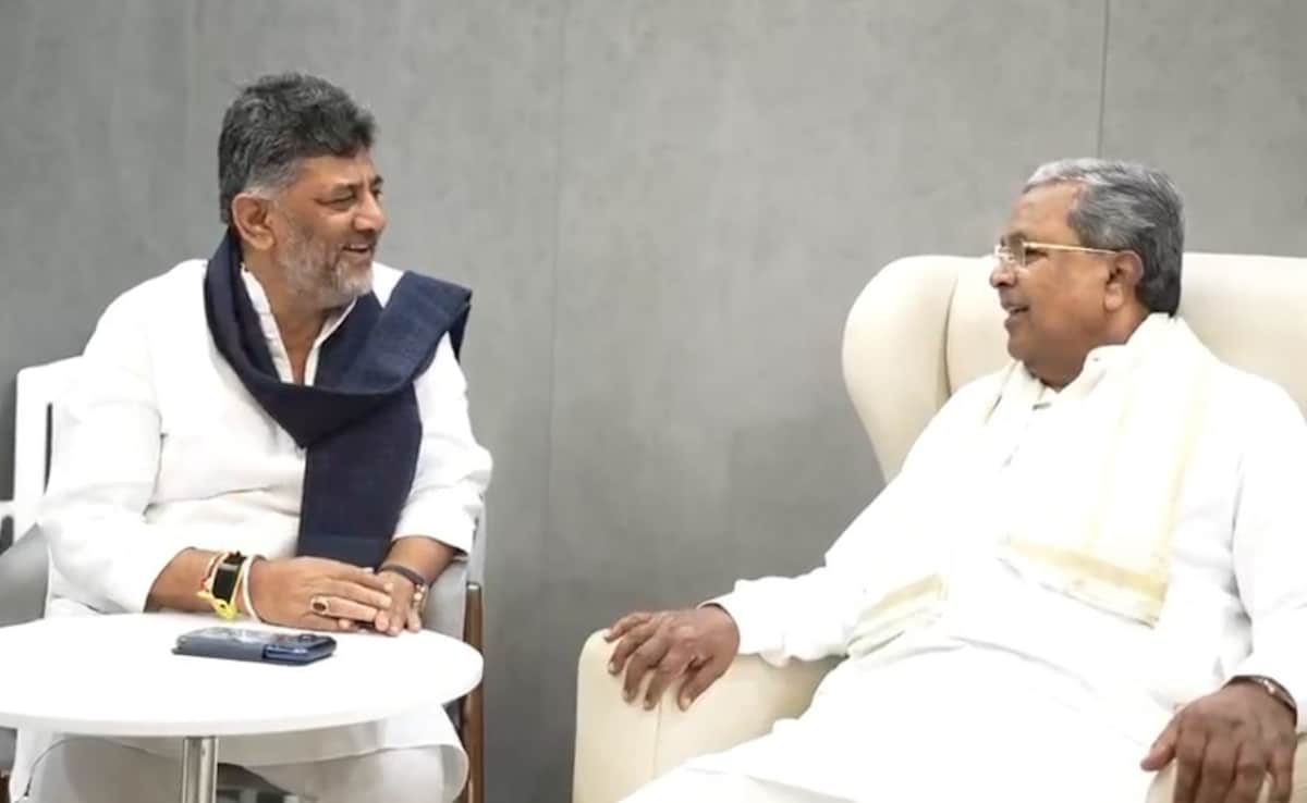 Karnataka CM News Live: सिद्धारमैया दोपहर 3 बजे देंगे इस्तीफा, डीके शिवकुमार बनेंगे नए CM, साफ हुई कर्नाटक की तस्वीर