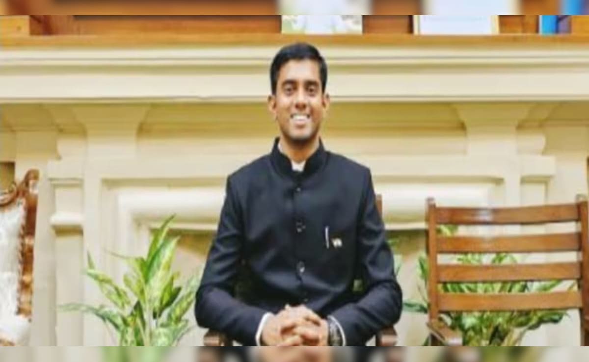 IAS अनिल बसाक