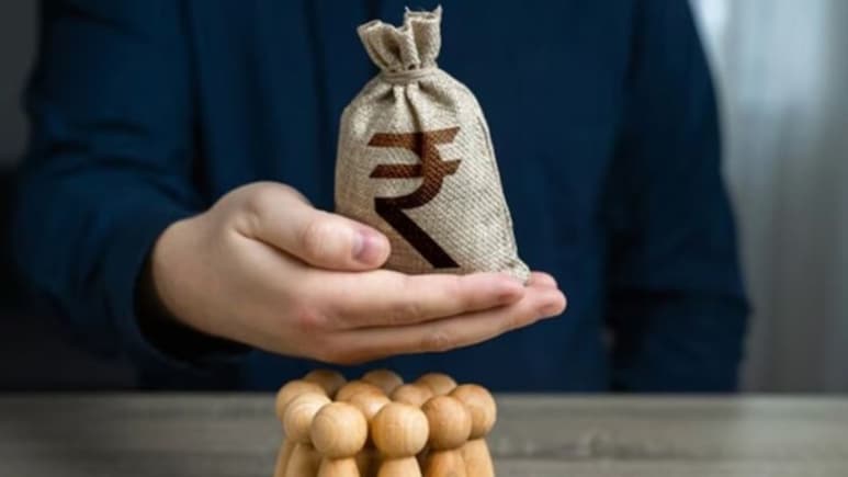 20-22 की उम्र पार कर गए? करोड़ो का फंड बनाना अब भी मुश्किल नहीं, समझें SIP का गणित