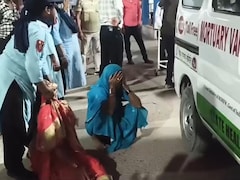 बिहार: सांप के डसने के बाद झाड़-फूंक के लिए ले गए परिजन, इलाज में देरी ने ली दो बच्चों की मां की जान