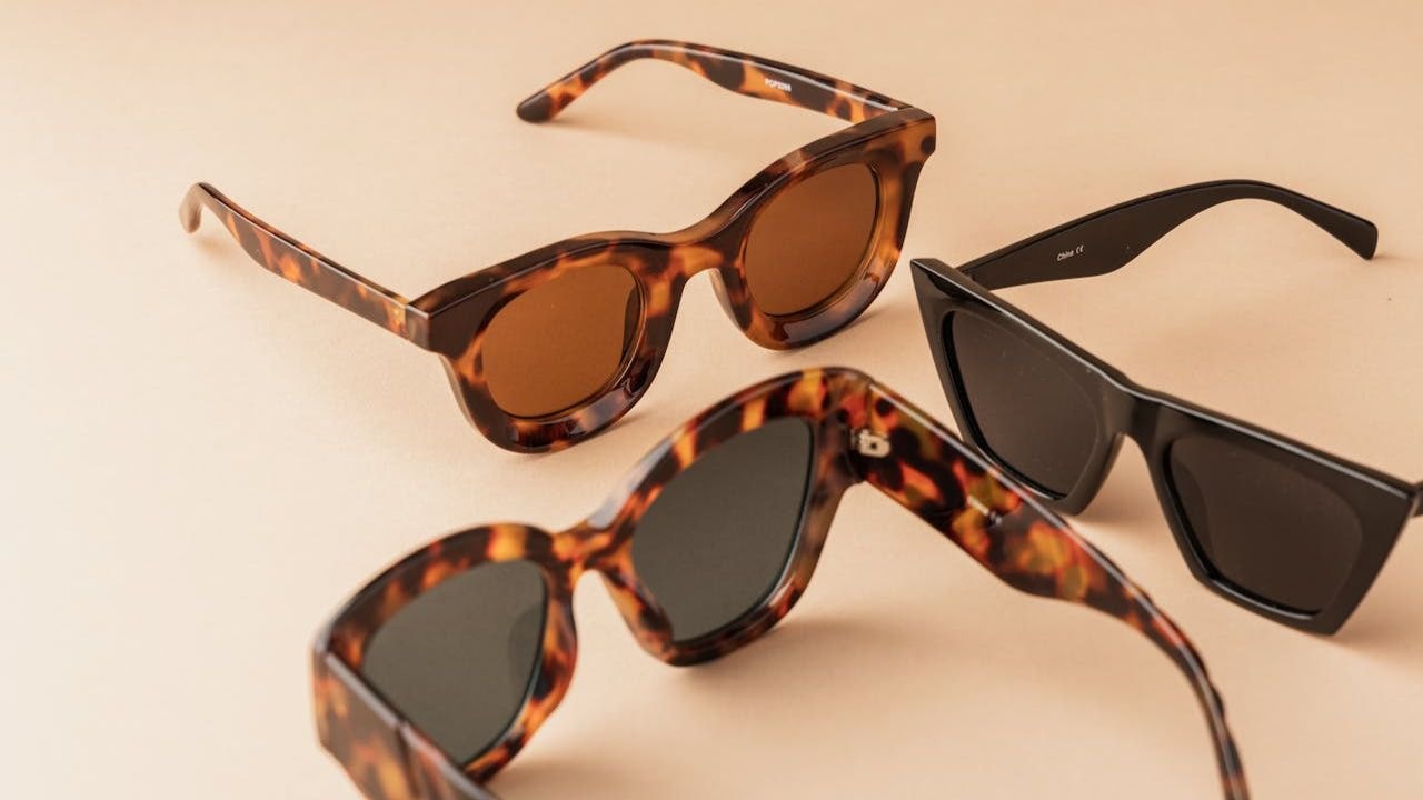 आप भी जा रहे हैं Beach Vacation, तो sunglasses हैं आपकी सबसे बड़ी जरूरत