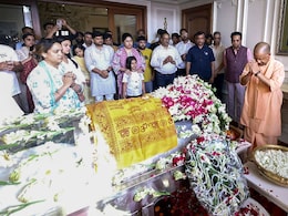 Prateek Yadav Last Rites Updates: मुलायम सिंह के छोटे बेटे प्रतीक यादव का आज लखनऊ में अंतिम संस्कार, पत्नी अपर्णा की भावुक अपील