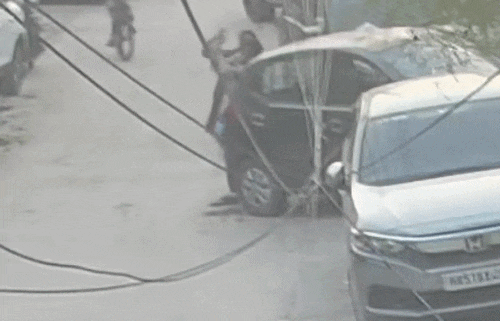 फरीदाबाद: वकील की बेटी ने 75 साल की महिला पर बरसाए थप्पड़, CCTV में कैद हुई हरकत; FIR दर्ज 