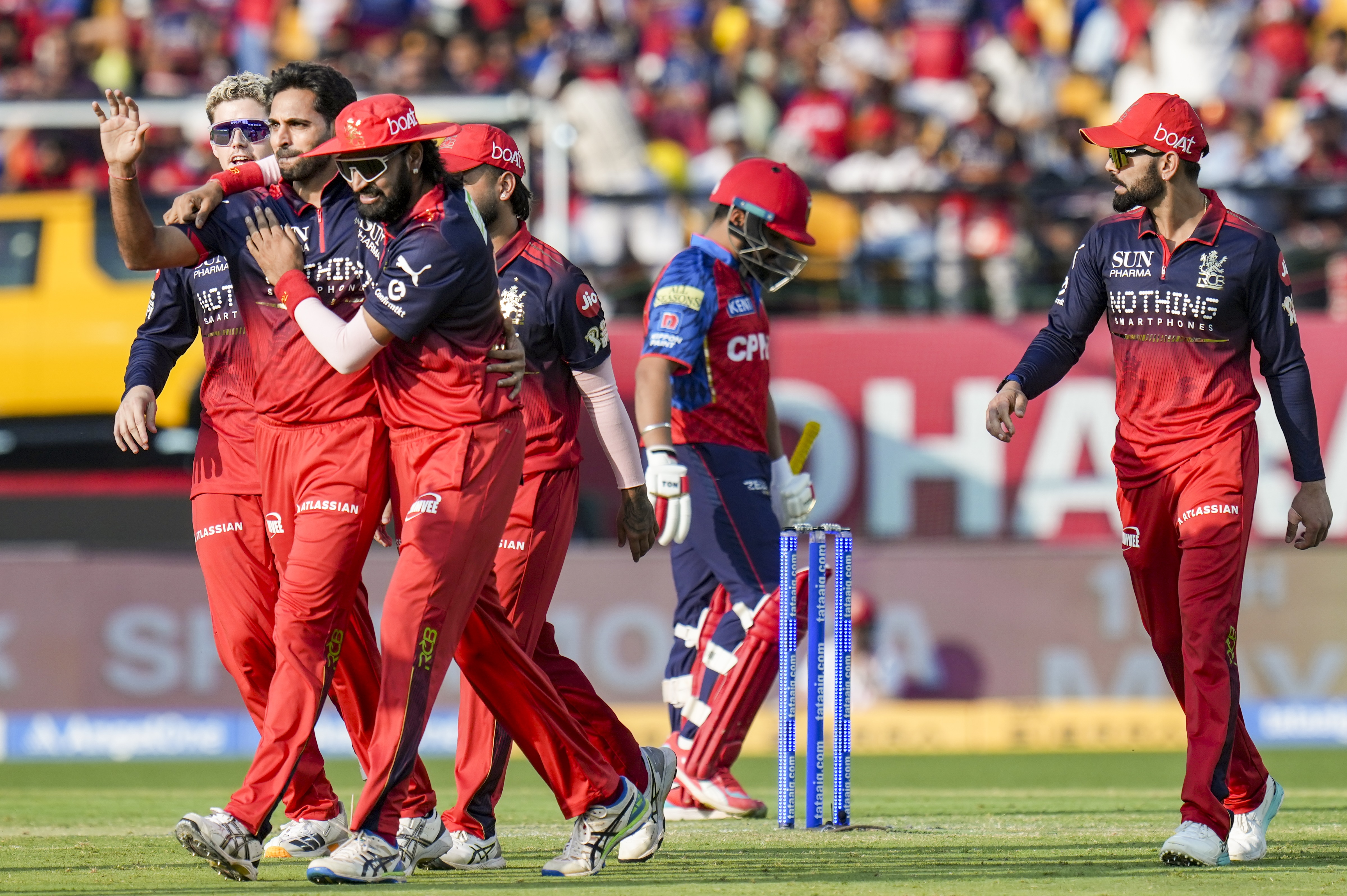 PBKS vs RCB LIVE Score, IPL 2026: बेंगलुरु प्लेऑफ का टिकट पाने वाली पहली टीम, पंजाब की लगातार छठी हार, 23 रन से मिली मात