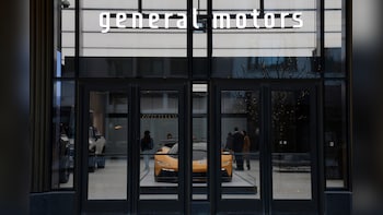 General Motors to Cut Hundreds of White Collar Workers in IT Overhaul