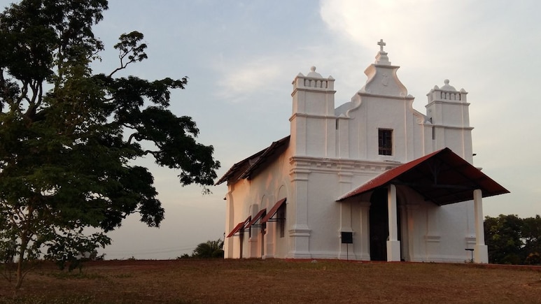 Built Over 400 Years Ago, This 'Haunted' Church In Goa Hosts 'Three Kings Feast' Every Year