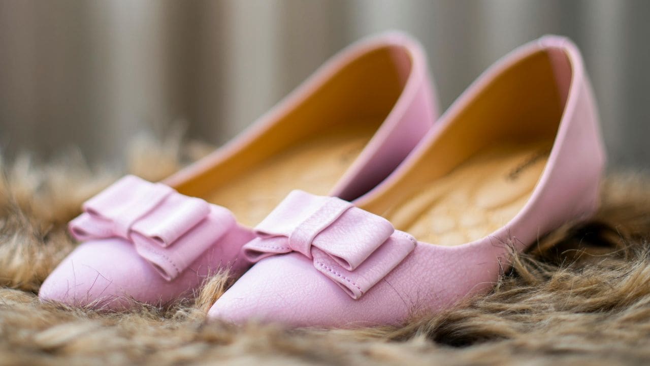 पैरों में दर्द से मिलेगा छुटकारा, ये हैं टॉप 5 Flats, हर इवेंट में आएंगे काम  