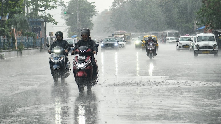 Monsoon Alert: मॉनसून की बारिश में देरी, पहले ही दिल्ली-यूपी से पंजाब-हरियाणा तक पूरे उत्तर भारत को भिगोएंगे बदरा, जानें कहां कब बरसात