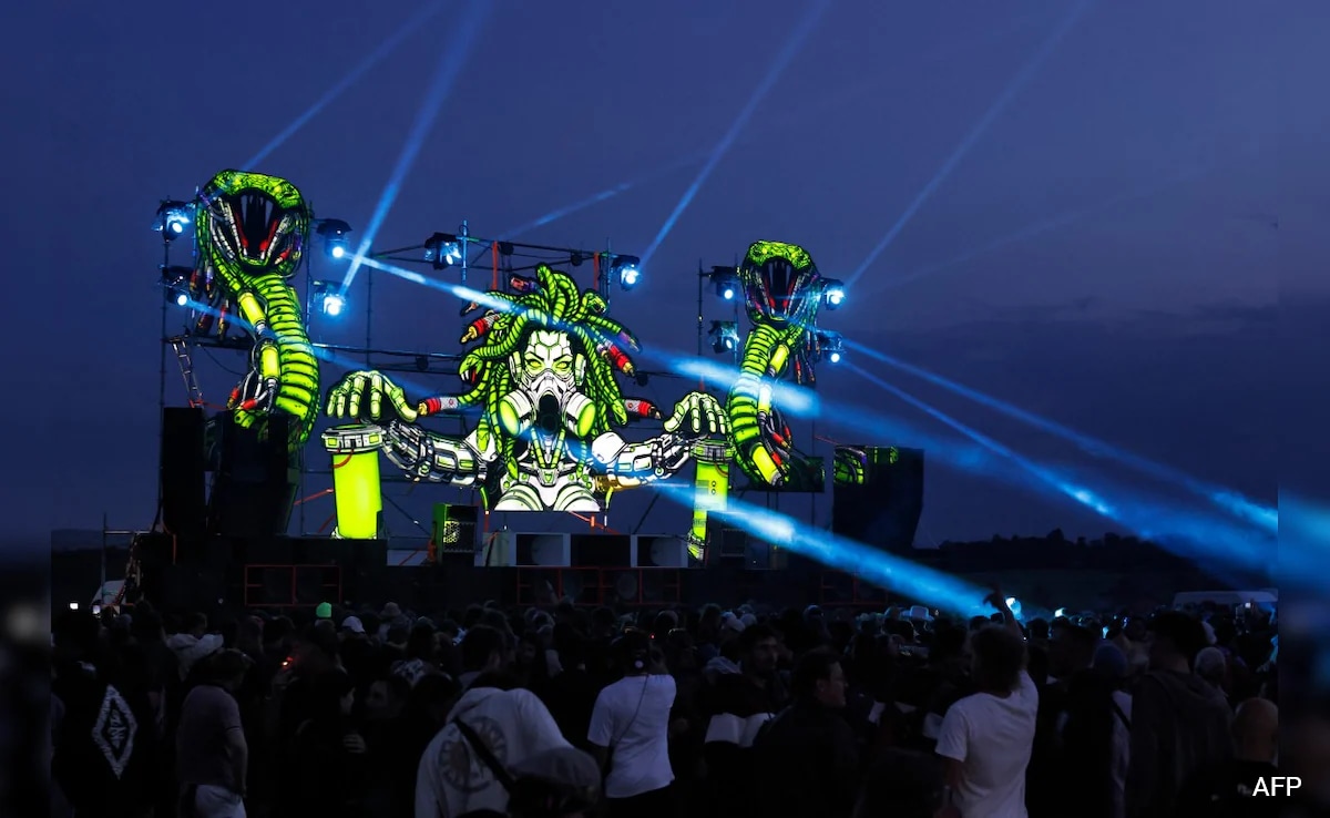 40,000 Attend Illegal Rave Party On French Military Site