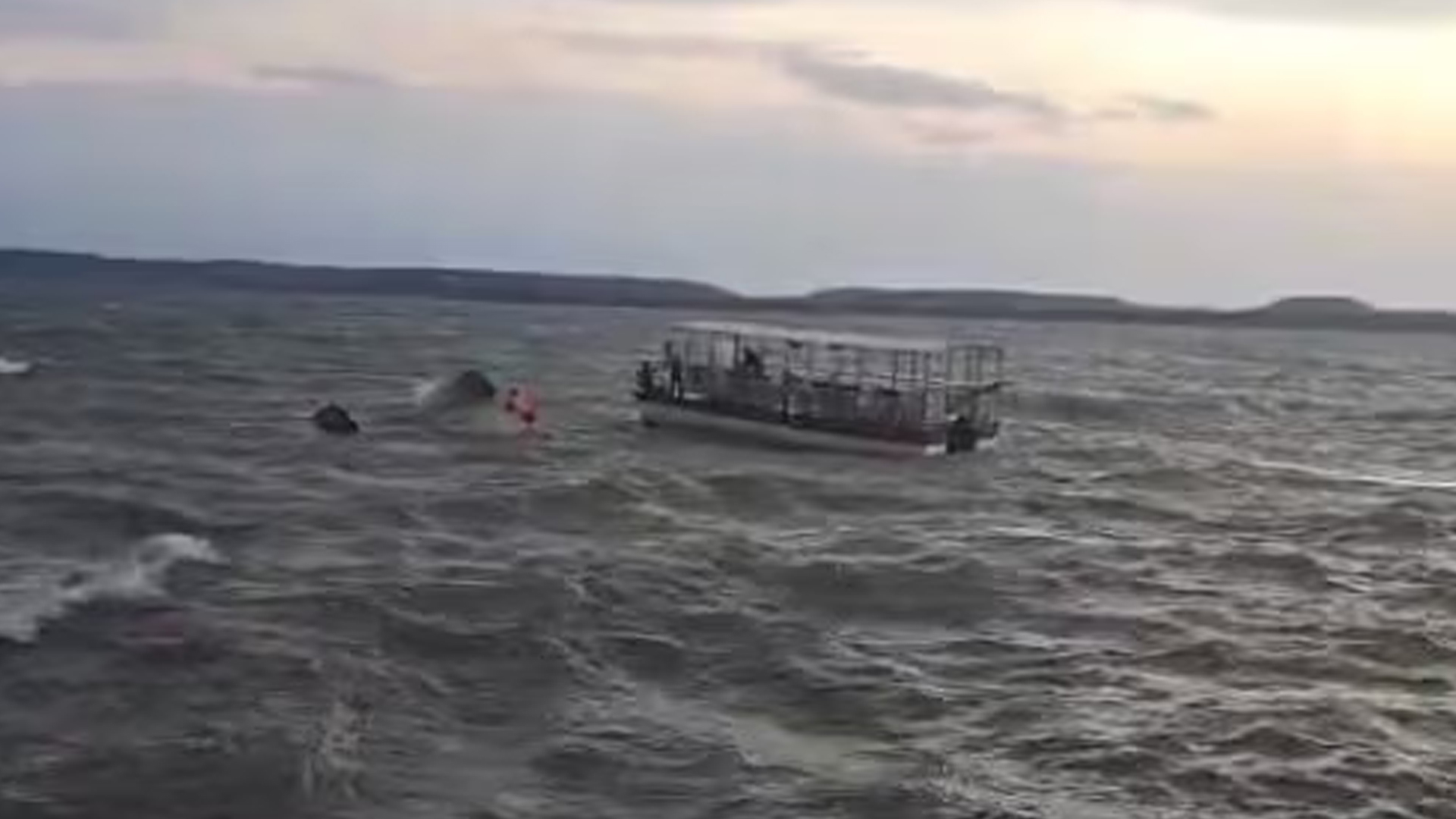 9 Tourists Dead, Many Missing As Cruise Boat Sinks In Madhya Pradesh