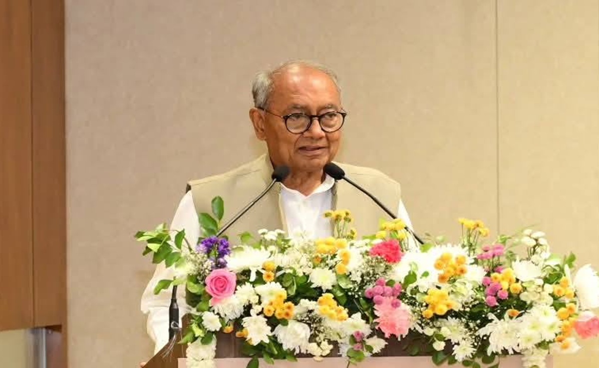 'हिंदू-मुस्लिम मुद्दे को उभारना ठीक नहीं', भोजशाला केस में हाईकोर्ट के फैसले पर दिग्विजय ने पकड़ी अलग लाइन