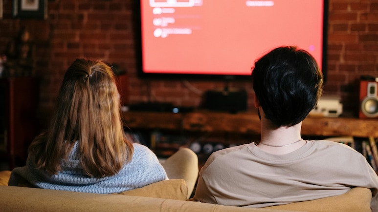 TCL, Roku Accused Of Intentionally 'Bricking' TVs Through Software Updates
