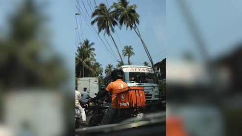 Swiggy Shares in Focus: HDFC Securities Stays Bullish as Food Delivery Growth Momentum Continues &mdash; Check Target Price