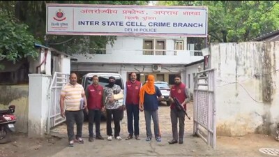 1000 कारें चुराने वाला गैंग दिल्ली में दबोचा, सरकारी बाबू निकला मास्टरमाइंड,  VAHAN पोर्टल से कराते थे फर्जी रजिस्ट्रेशन | Delhi Racket Mumbai to Punjab  network ...