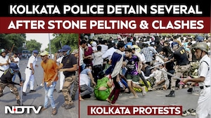 West Bengal Protest: Kolkata Police Detain Several After Stone Pelting During Protestors